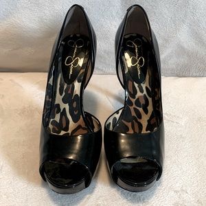 Jessica Simpson black patent pump